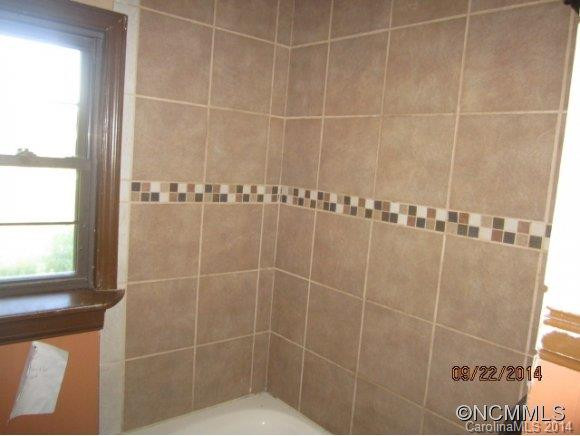 35 Center St - Photo 7