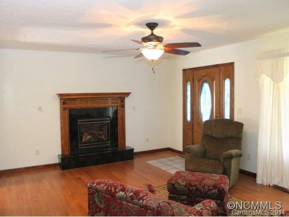 476 JACKSON LOOP ROAD - Photo 4