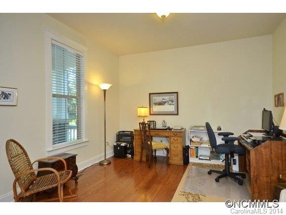 248 Holly Haven Court - Photo 4