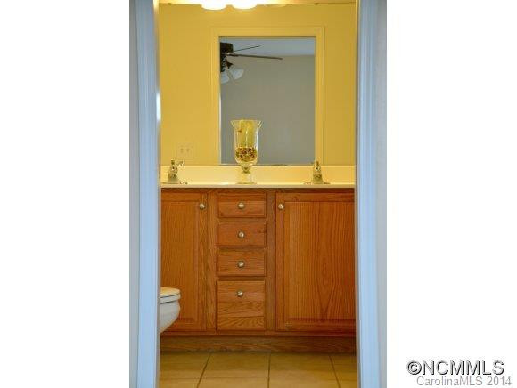 80 Rotunda Circle - Photo 13