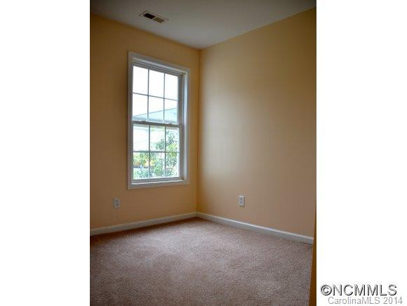 80 Rotunda Circle - Photo 14