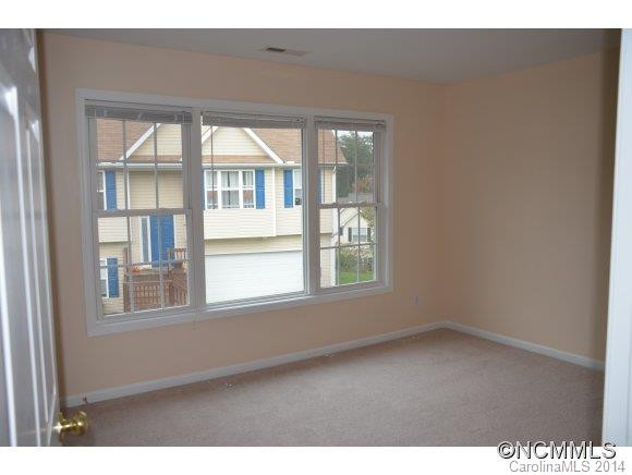 80 Rotunda Circle - Photo 7