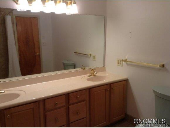 20 Mayfair Drive - Photo 15