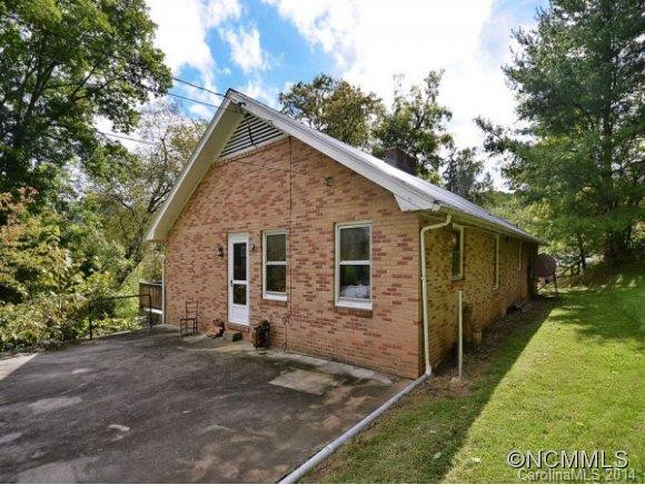 22 PENNY LANE - Photo 3