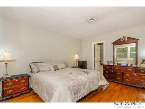 103 WINDWARD DRIVE - Photo 9