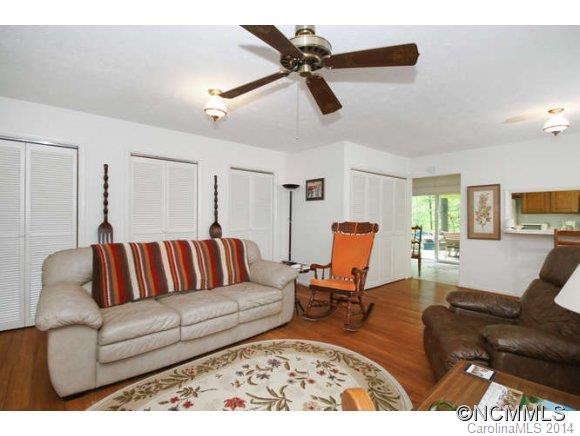 10 Botany Court - Photo 4