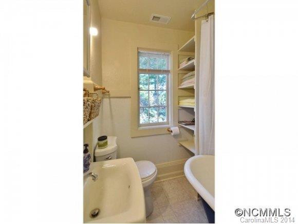 539 OAK HILL COURT - Photo 14