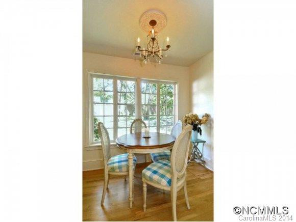 539 OAK HILL COURT - Photo 7