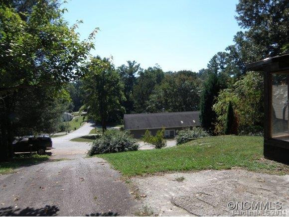 211 LYNDON LANE - Photo 11