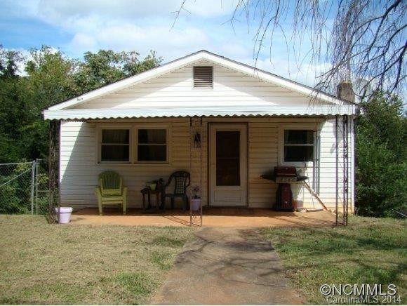 151 Eaves - Photo 2