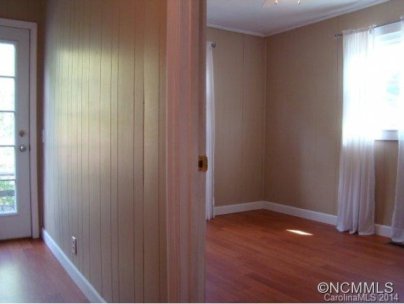 151 Eaves - Photo 14