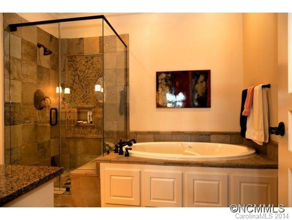 288 Macon Avenue, Unit 107 - Photo 8