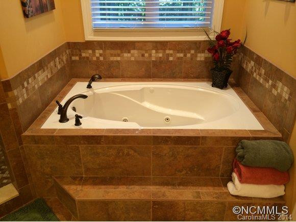 202 Navaho Drive - Photo 9