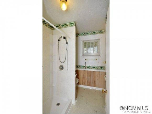748 East Street - Photo 11