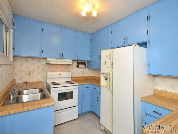 748 East Street - Photo 7