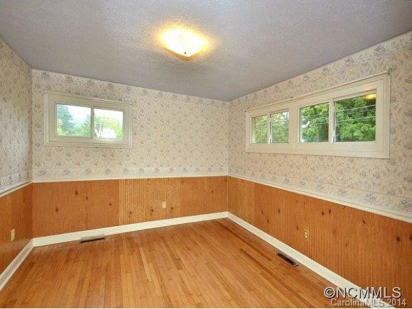 748 East Street - Photo 9