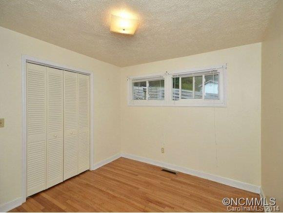 748 East Street - Photo 10