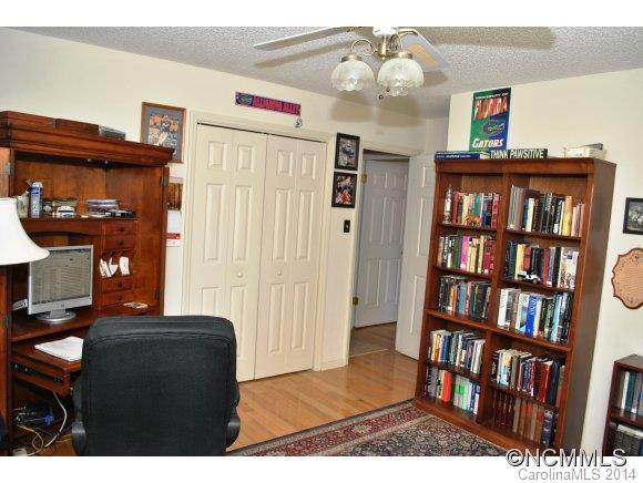 9 Elmwood Ln - Photo 14