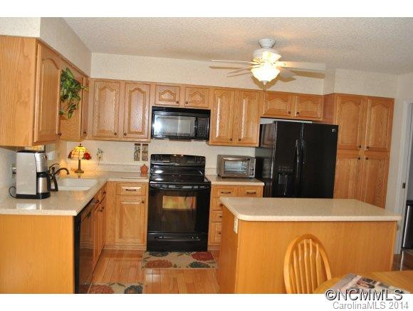 9 Elmwood Ln - Photo 18
