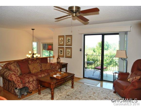 9 Elmwood Ln - Photo 3
