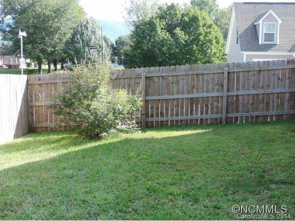 24 W. Newberry Drive - Photo 2