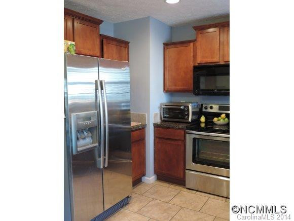 24 W. Newberry Drive - Photo 3