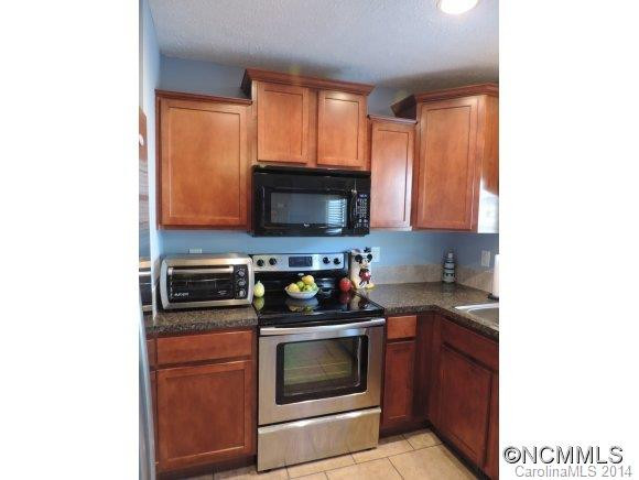 24 W. Newberry Drive - Photo 4