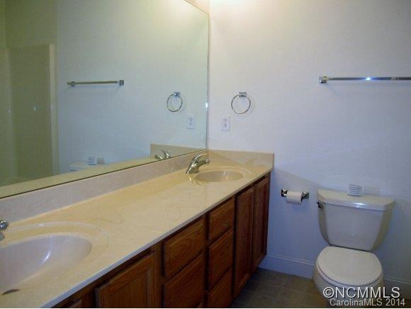 132 Downing Park Ct - Photo 11