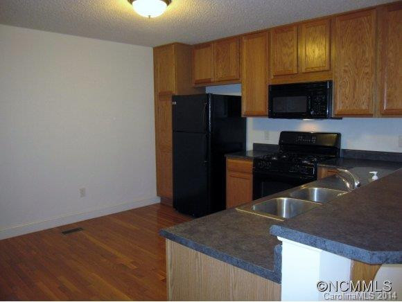 132 Downing Park Ct - Photo 8