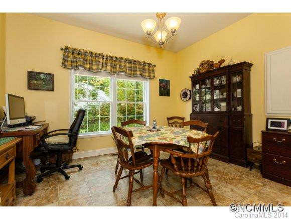207 Mountain Street - Photo 11