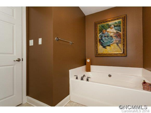 207 Mountain Street - Photo 14