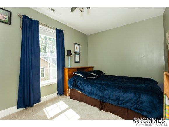 207 Mountain Street - Photo 17