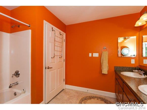 207 Mountain Street - Photo 18
