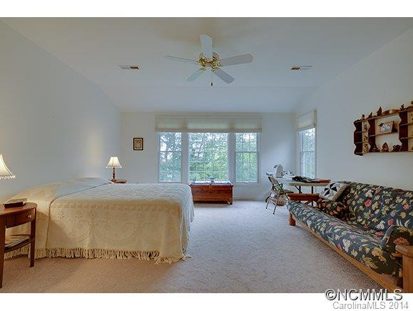 560 Aberdeen Lane - Photo 12