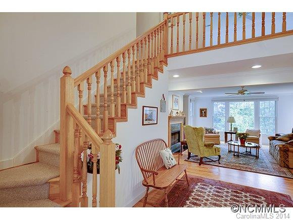 560 Aberdeen Lane - Photo 3