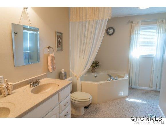 104 Eden Glen Court - Photo 11