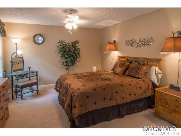 104 Eden Glen Court - Photo 12