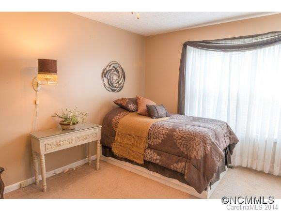 104 Eden Glen Court - Photo 14