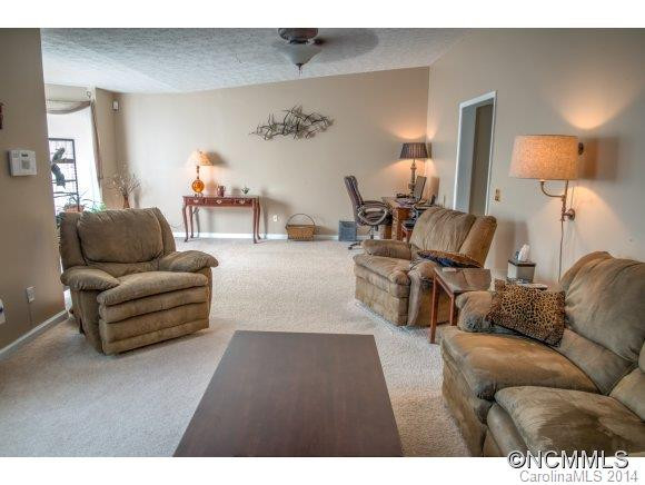 104 Eden Glen Court - Photo 4