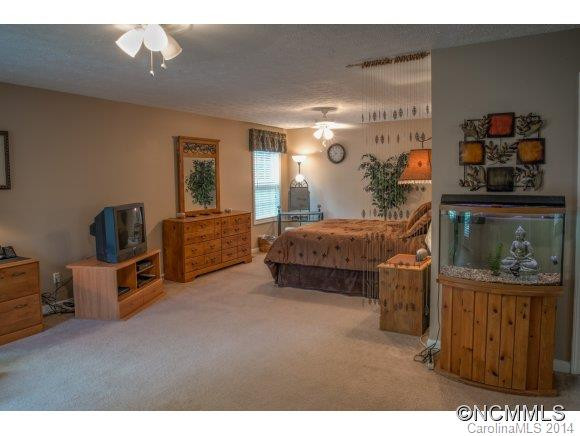 104 Eden Glen Court - Photo 10