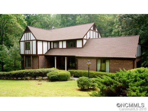 16 Heritage Lane