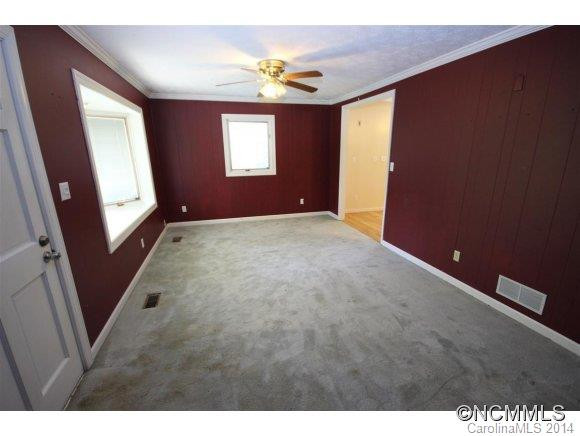 1205 Old Highway 20 - Photo 4