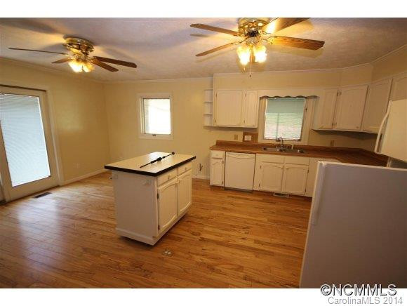 1205 Old Highway 20 - Photo 7