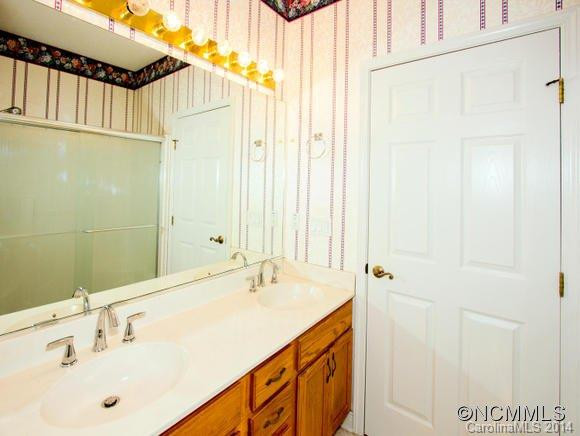12 Little Cedar Court - Photo 16