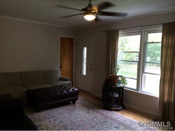 9 Lee Avenue - Photo 5