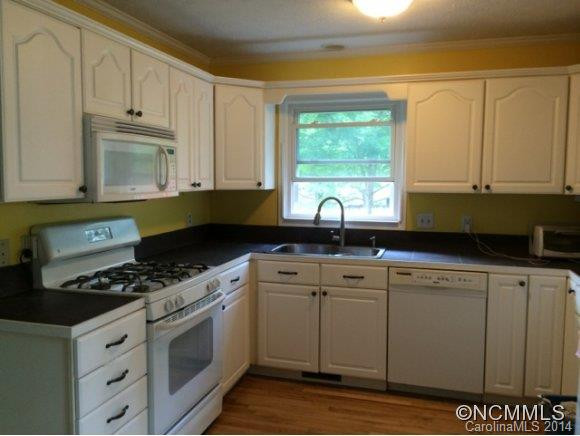 9 Lee Avenue - Photo 6