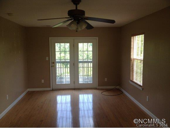 16 Worthington Lane - Photo 3