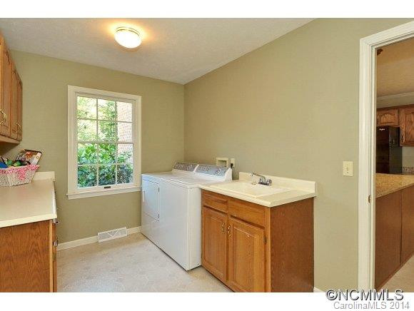20 Westbridge - Photo 18