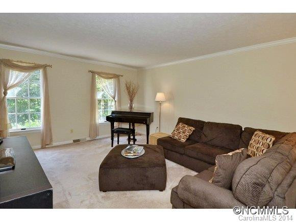 20 Westbridge - Photo 9
