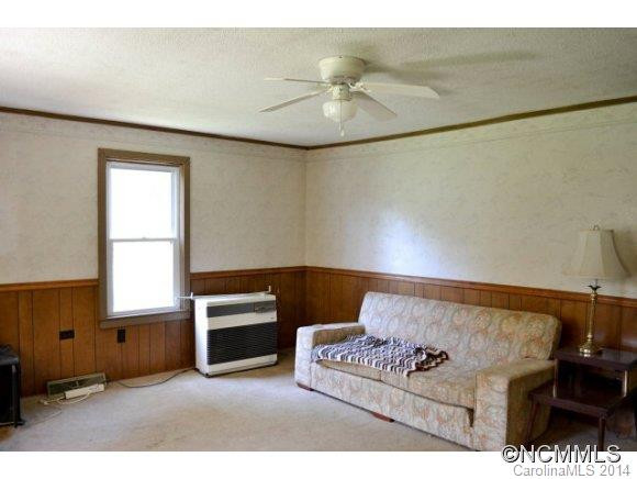 1376 Clear Creek Road - Photo 11
